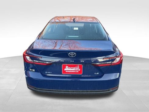 Used 2025 Toyota Camry LE FWD image 6
