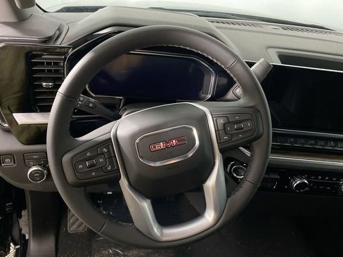 Used 2026 GMC Sierra 1500 Elevation image 14