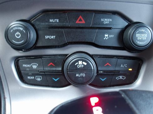 Used 2023 Dodge Challenger SXT image 16