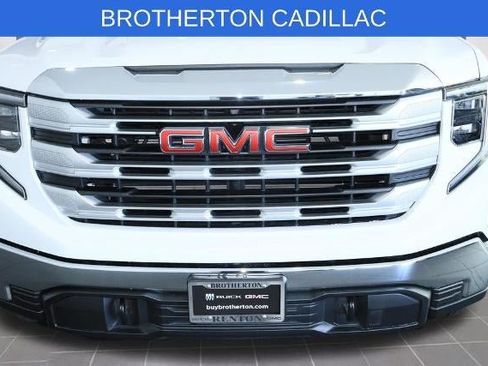 Used 2024 GMC Sierra 1500 SLE AWD/4WD image 12