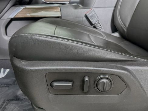 Used 2020 Chevrolet Silverado 1500 LT Trail Boss image 21