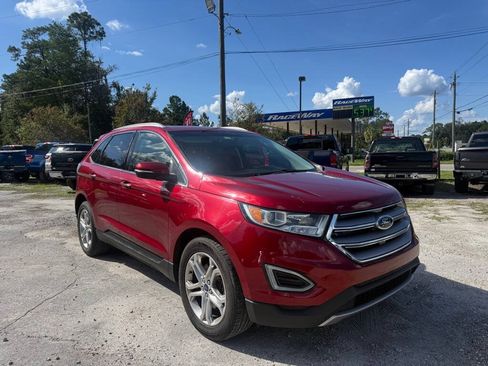 Used 2017 Ford Edge Titanium FWD image 3