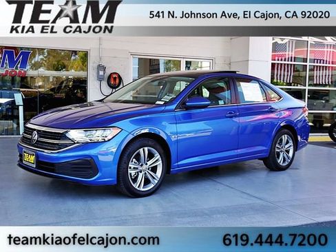 Used 2024 Volkswagen Jetta SE FWD image 5
