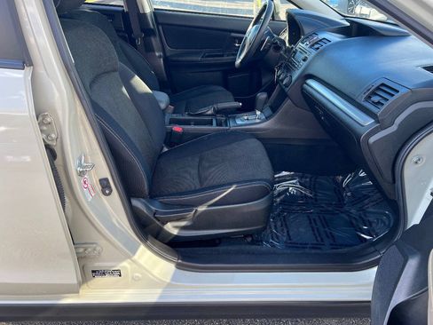 Used 2014 Subaru Crosstrek 2.0i Premium AWD/4WD image 24
