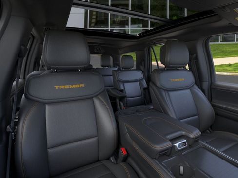 New 2026 Ford Expedition Tremor image 10