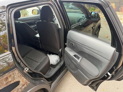 New 2025 Mitsubishi Outlander Sport 2.0 image 13