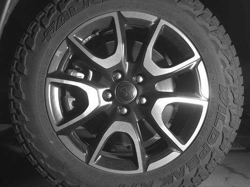 Used 2025 Jeep Compass Trailhawk image 12