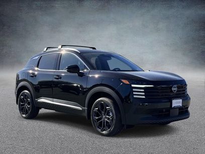 New 2026 Nissan Kicks SR w/ Cold Weather Package