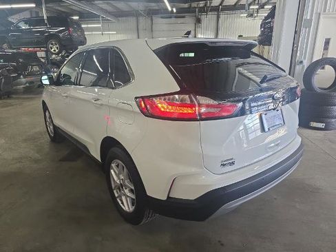 Certified 2024 Ford Edge SEL w/ Convenience Package image 4