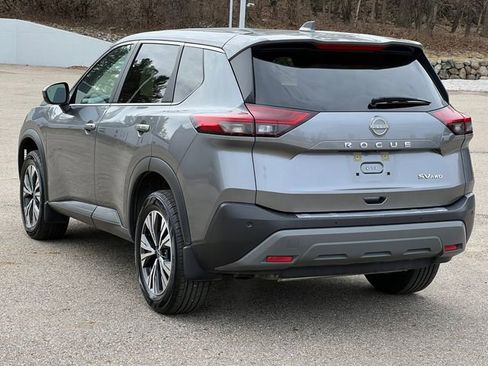 Used 2023 Nissan Rogue SV image 9