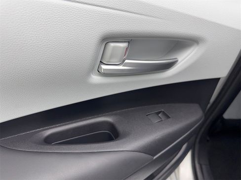 Used 2024 Toyota Corolla SE image 39