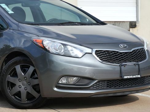 Used 2016 Kia Forte LX FWD image 18