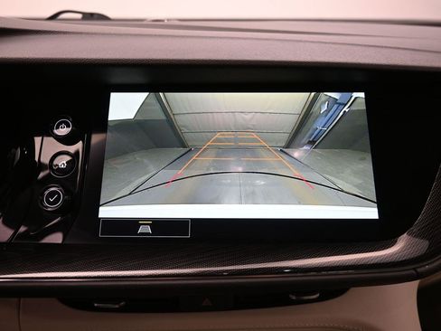 Used 2023 Buick Envision Essence image 4