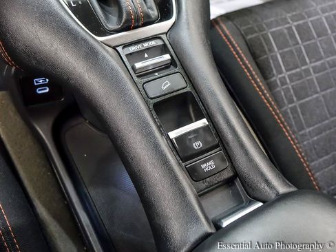 Used 2025 Honda HR-V Sport image 23