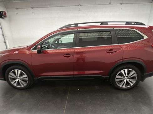 Used 2021 Subaru Ascent Limited w/ Technology Package AWD/4WD image 5