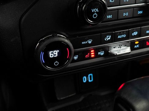 Used 2024 Ford Bronco Badlands image 26