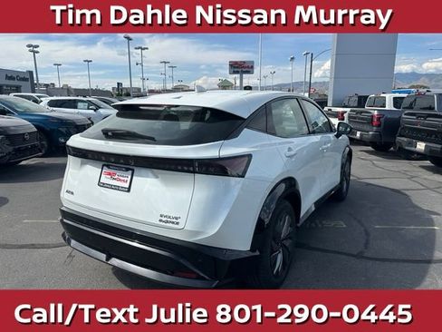 Used 2024 Nissan Ariya AWD image 11
