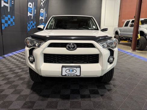 Used 2015 Toyota 4Runner SR5 Premium AWD/4WD image 7