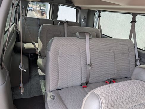 Used 2025 Chevrolet Express 3500 LT w/ LT Preferred Equipment Group RWD image 16
