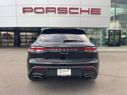 Certified 2025 Porsche Macan image 6