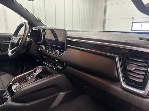 Used 2024 GMC Canyon Elevation AWD/4WD image 24
