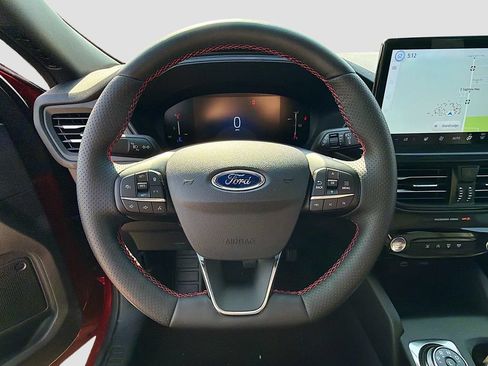 Used 2025 Ford Escape ST-Line w/ Tech Pack #1 AWD/4WD image 11