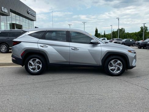 Used 2022 Hyundai Tucson SE w/ Cargo Package FWD image 9