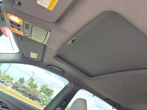 Used 2023 Honda Passport Elite image 6