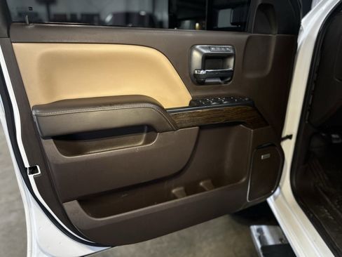 Used 2019 GMC Sierra 2500 Denali w/ Duramax Plus Package image 15