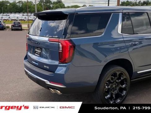 New 2026 GMC Yukon Denali w/ Denali Reserve Package AWD/4WD image 9