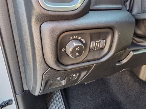 New 2026 RAM 1500 Laramie w/ Night Edition AWD/4WD image 11