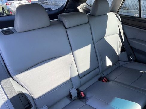 Used 2019 Subaru Outback 3.6R Limited image 13