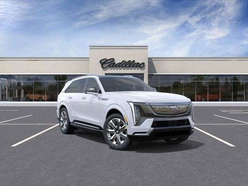 New 2026 Cadillac Escalade IQ Luxury 2 w/ LPO, Radiant Package AWD/4WD image 22