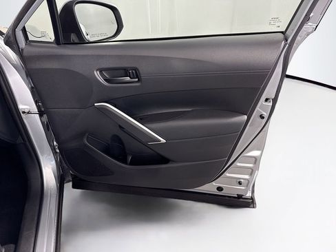 Used 2023 Toyota Corolla Cross LE image 25