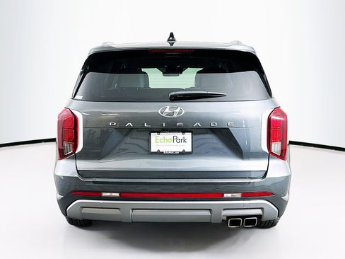 Used 2024 Hyundai Palisade SEL w/ Premium Package FWD image 7