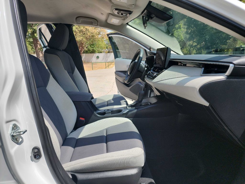 Used 2023 Toyota Corolla LE FWD image 35