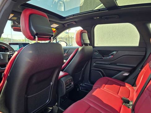 Used 2025 Lincoln Corsair Reserve w/ Equipment Group 202A image 18