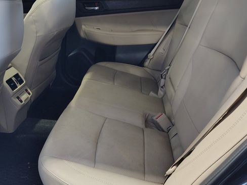 Used 2018 Subaru Outback 2.5i Limited AWD/4WD image 20