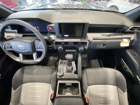 Certified 2025 Toyota Tacoma TRD Sport AWD/4WD image 22