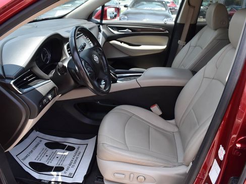 Used 2020 Buick Enclave Essence AWD/4WD image 27