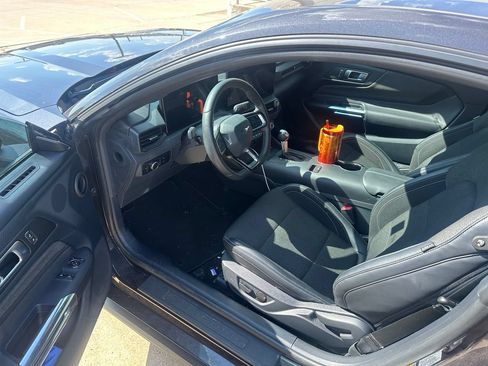 Used 2024 Ford Mustang Coupe RWD image 8