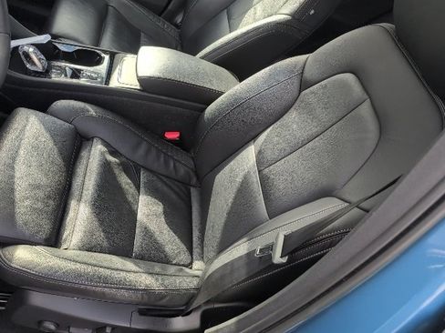 Used 2023 Volvo XC40 B5 Plus w/ Driver Assist Package image 22