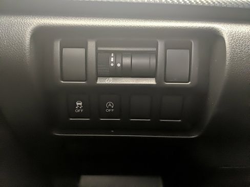 Used 2023 Subaru Crosstrek 2.0i image 24