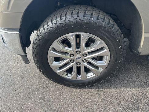 Used 2025 Ford F150 Lariat w/ Equipment Group 501A Mid image 9