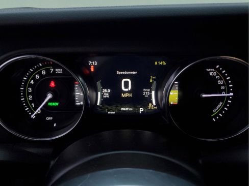 Used 2021 Jeep Wrangler Unlimited Sahara w/ Cold Weather Group image 27