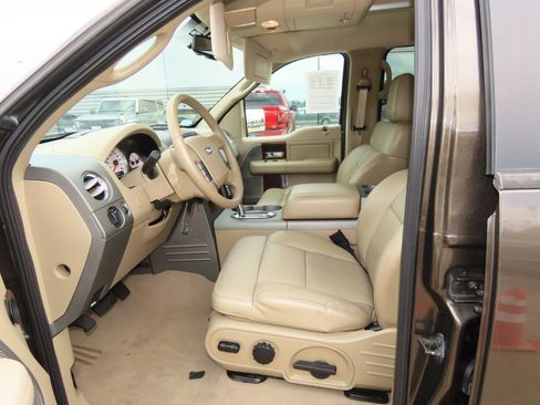 Used 2008 Ford F150 Lariat image 26