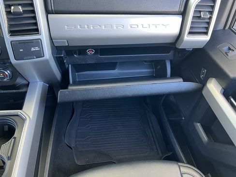 Used 2020 Ford F350 Lariat AWD/4WD image 34