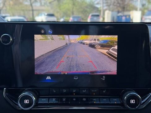 Used 2024 Chevrolet Colorado LT w/ LT Convenience Package III image 34