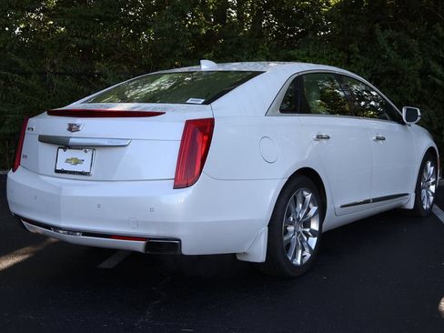 Used 2016 Cadillac XTS Luxury w/ LPO, Protection Package FWD image 10