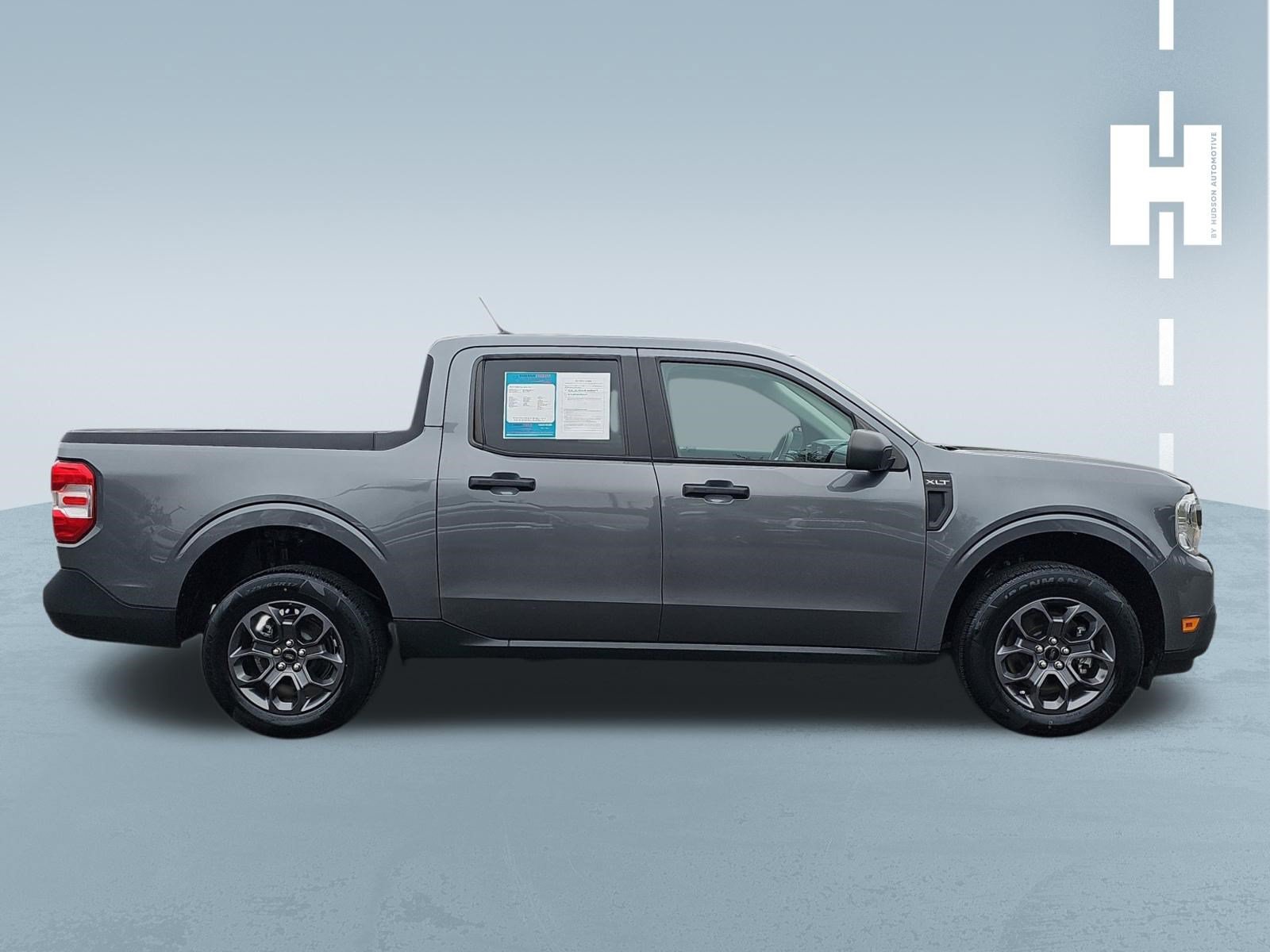 Used 2022 Ford Maverick XLT FWD image 3